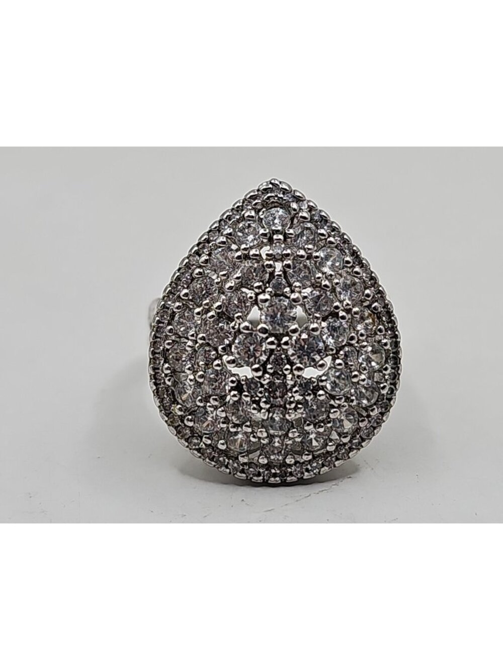 Ring/9.25 Silver Size 7.75 White Topaz